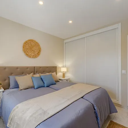 Private House With Ocean View Garden 7min To Bahia Hébergement de vacances